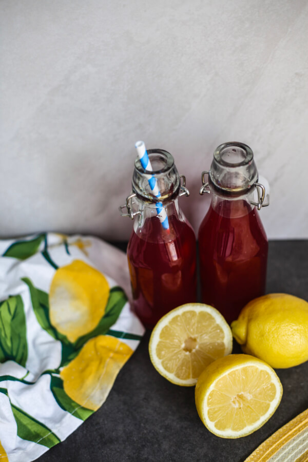 How To Make Hibiscus Lemonade (Agua de Jamaica-Style Summer Drink)